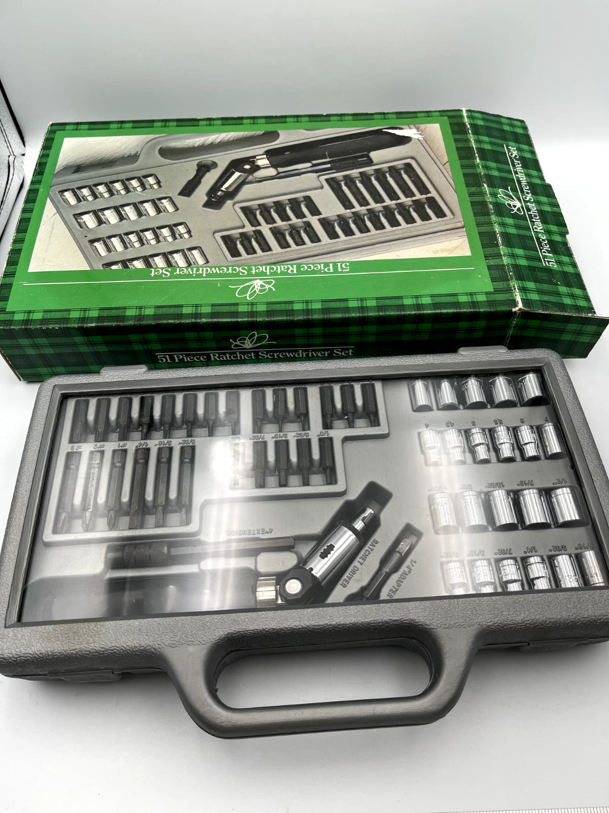 51 Piece Rachet Screwdriver Set 855004 w/ Holiday Packaging