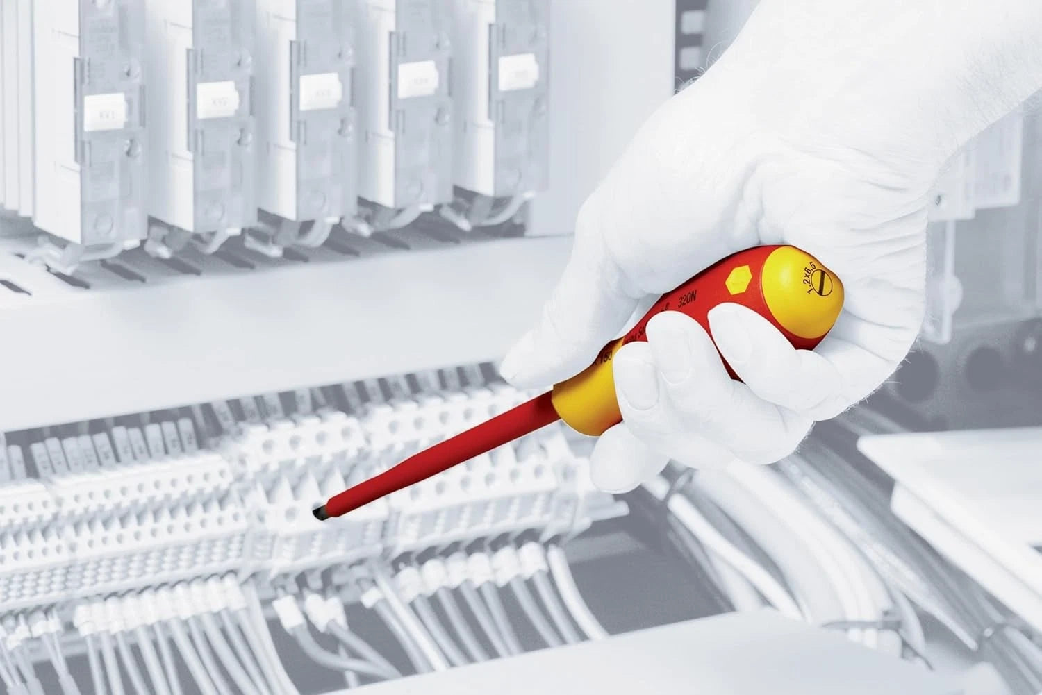 32590 Torx Screwdriver Set With SoftFinish Handle, 1000 Volt, 6 Piece