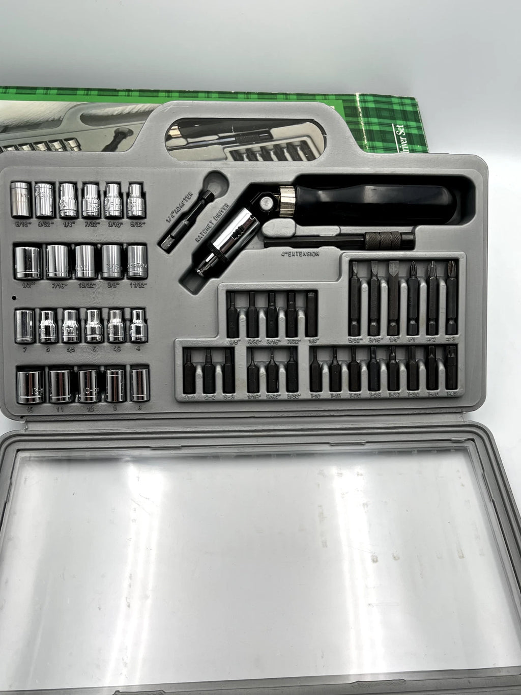 51 Piece Rachet Screwdriver Set 855004 w/ Holiday Packaging