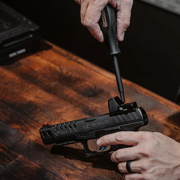 Space Saver Screwdriver Set with Magnetic Handle, Bit Assortment & Case